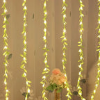 Cortina de Luzes Natalinas com Folhas – Encanto e Magia em Cada Detalhe