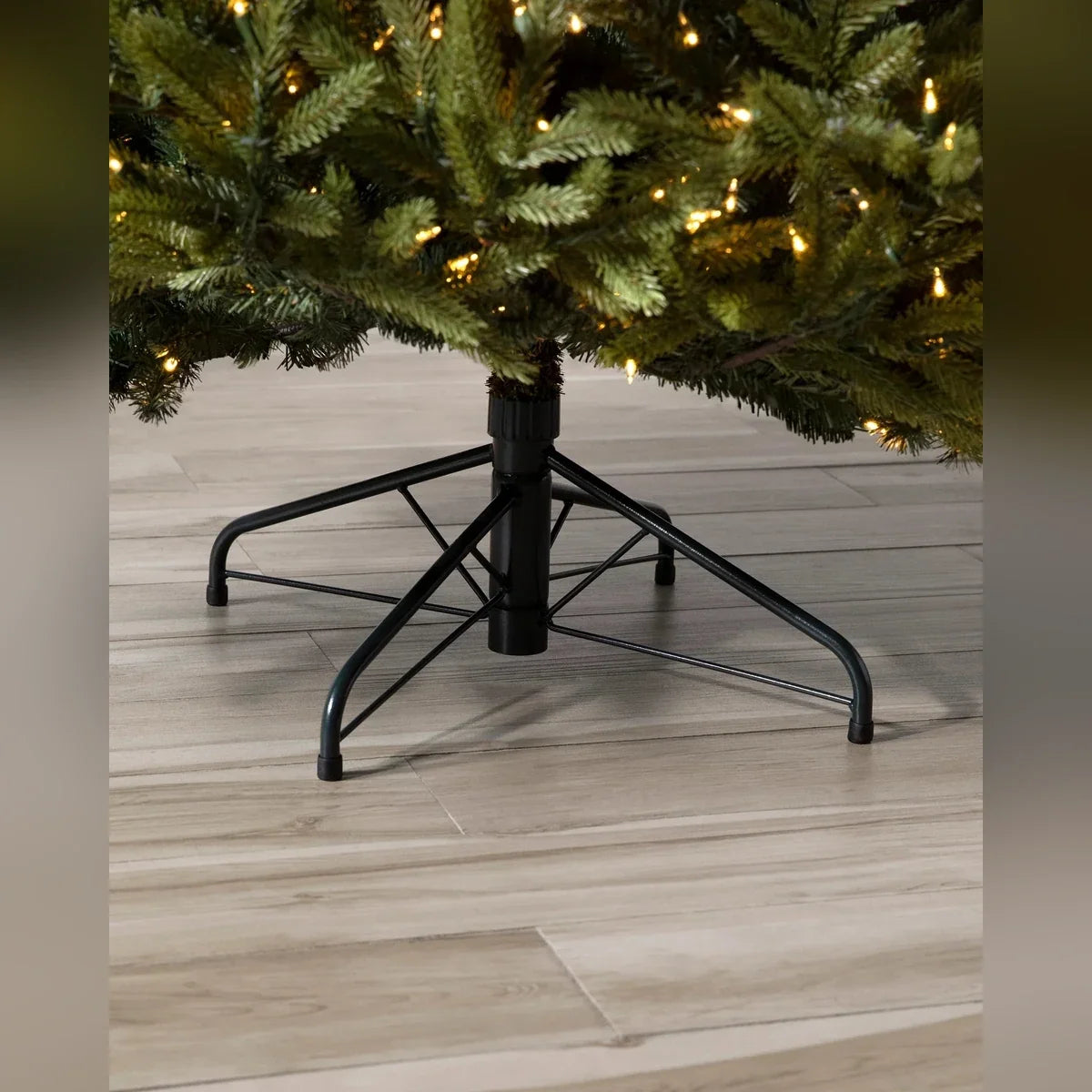 Árvore de Natal Pinheiro Norueguês do Norte
