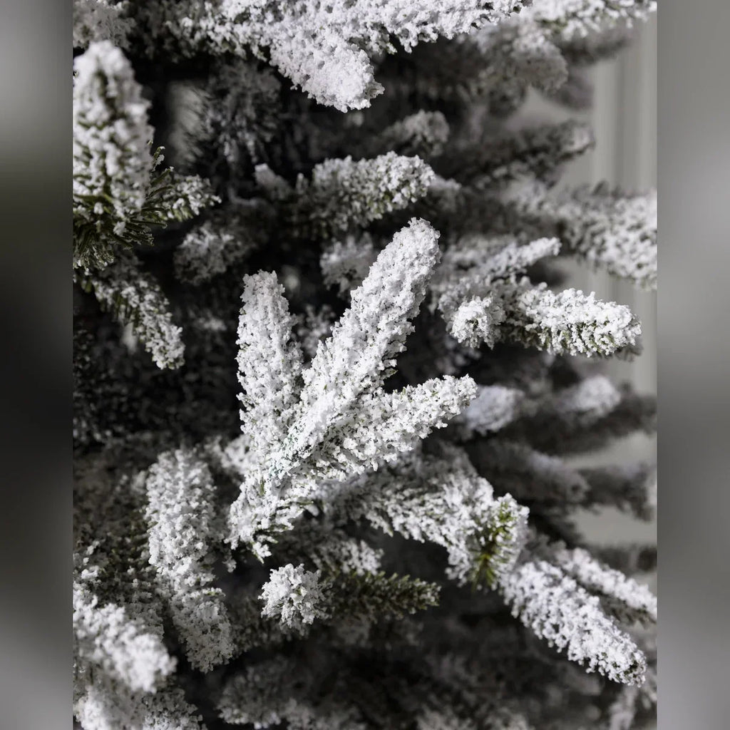 Árvore de Natal Pinheiro Silverado Slim Nevado