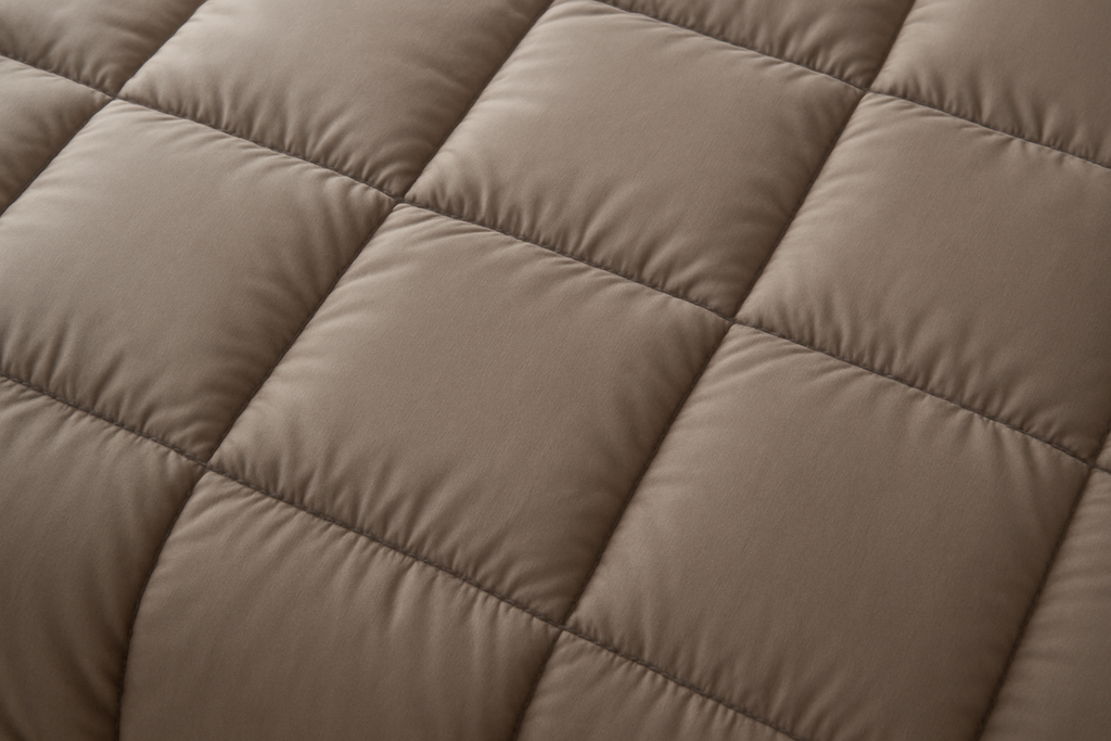 Edredom Queen Premium Taupe - Pluma Sintética Luxo