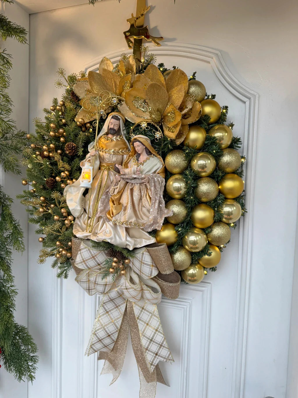 Guirlanda Sagrada Família Resplendor Dourado