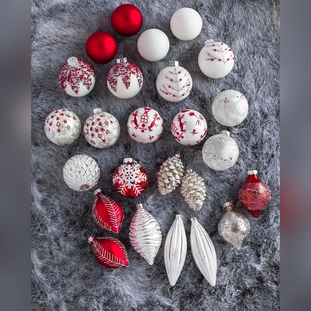 Kit 25 Enfeites para Árvore de Natal Vermelho, Branco e Prata – Coleção Inverno Clássico