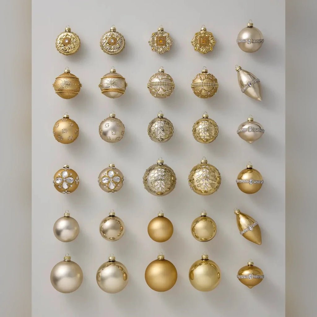 Kit 30 Enfeites para Árvore de Natal Dourado e Champagne com Pedrarias Decorativas