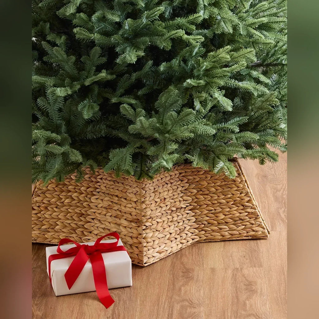 Saia Rígida para Árvore de Natal em Fibra Natural Trançada – Formato Estrela