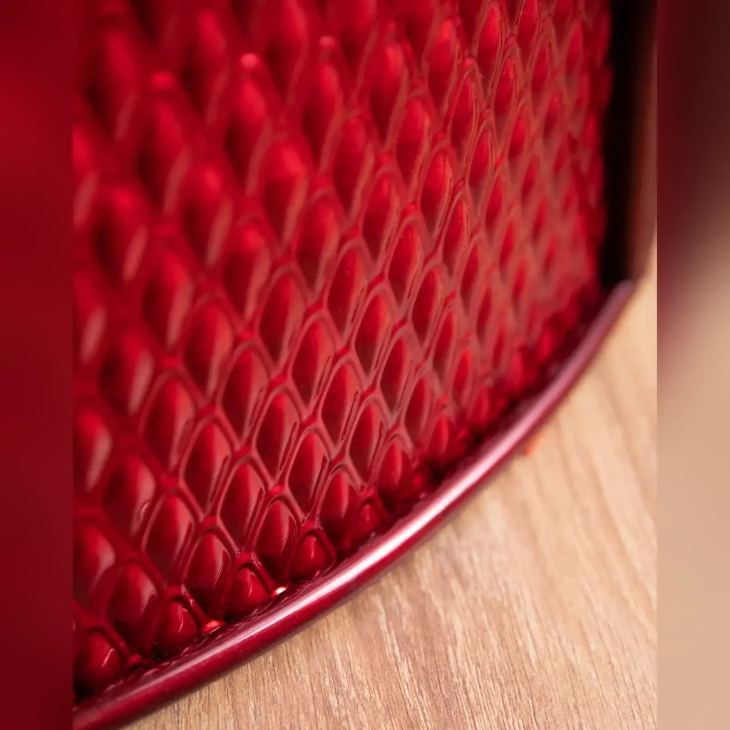 Saia Rígida para Árvore de Natal em Metal Vermelho Texturizado
