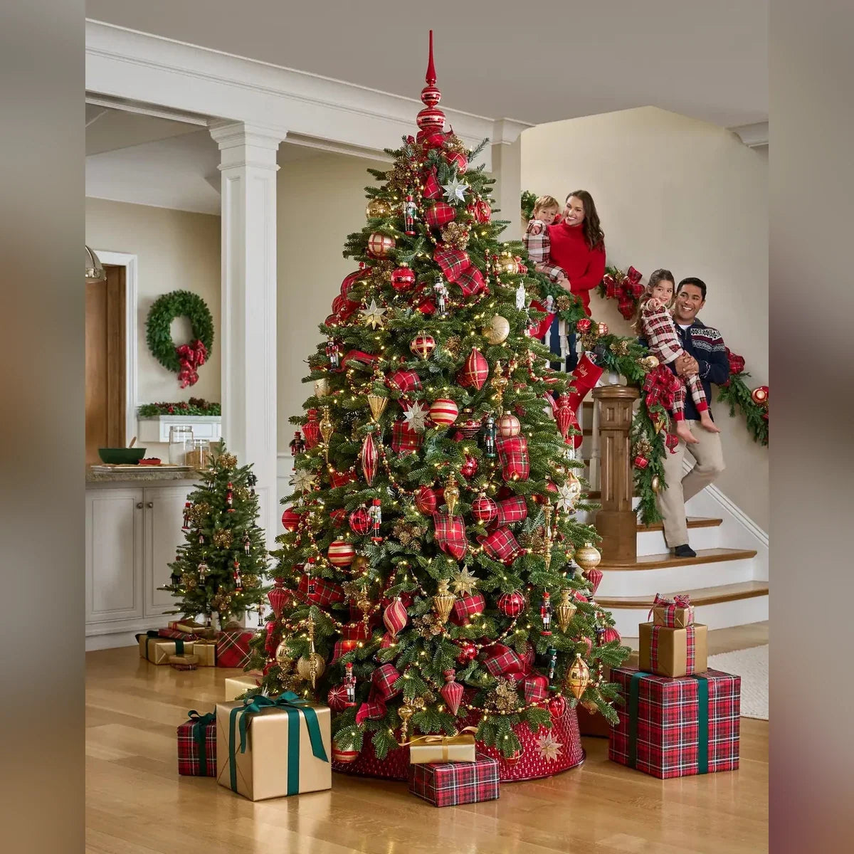 Saia Rígida para Árvore de Natal em Metal Vermelho Texturizado