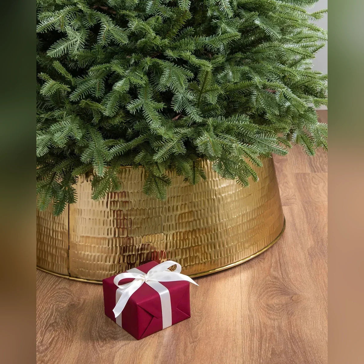 Saia Rígida Metálica para Árvore de Natal Dourado Martelado
