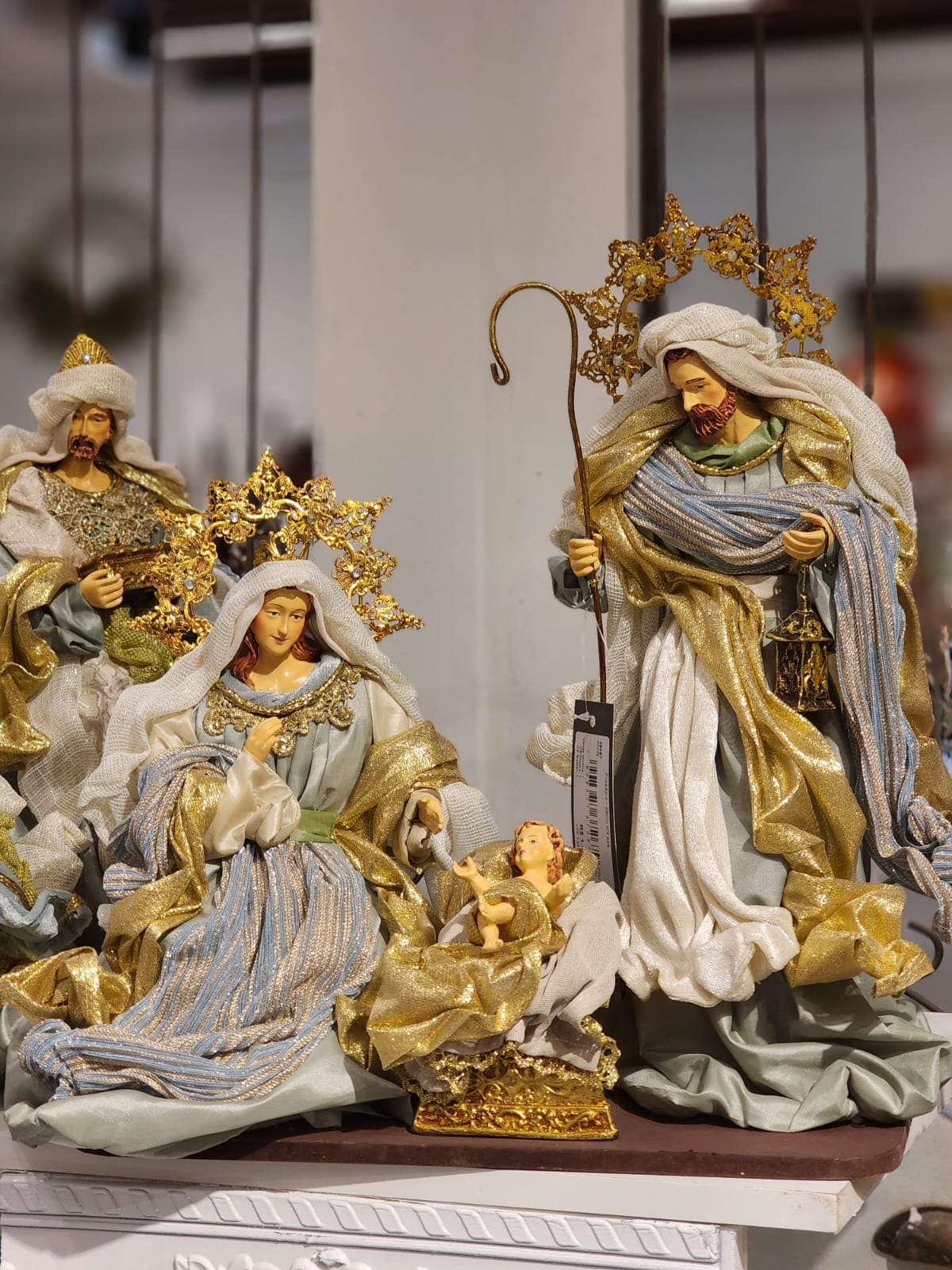 PRESÉPIO DE LUXO SACRA AZUL 28CM 4 PÇS